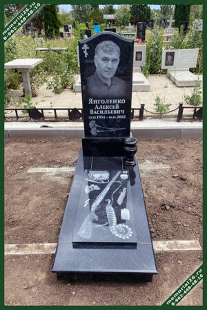 Г 85 памятник охотнику из карельского гранита габбро-диабаз