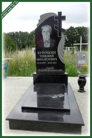 КР 06 памятник в форме креста