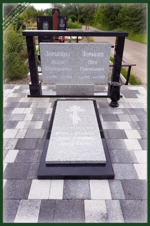 СЕМ 36 семейный памятник
